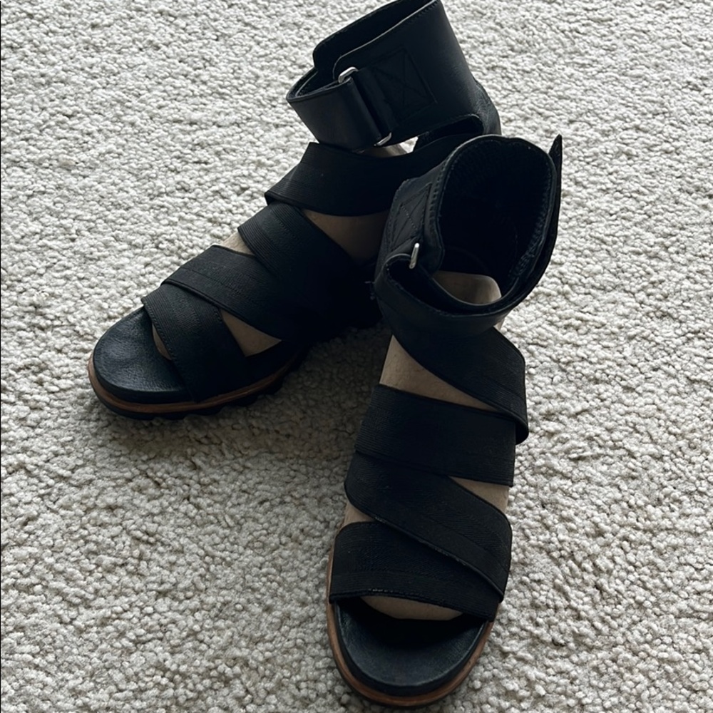 Sorel wedge sandals